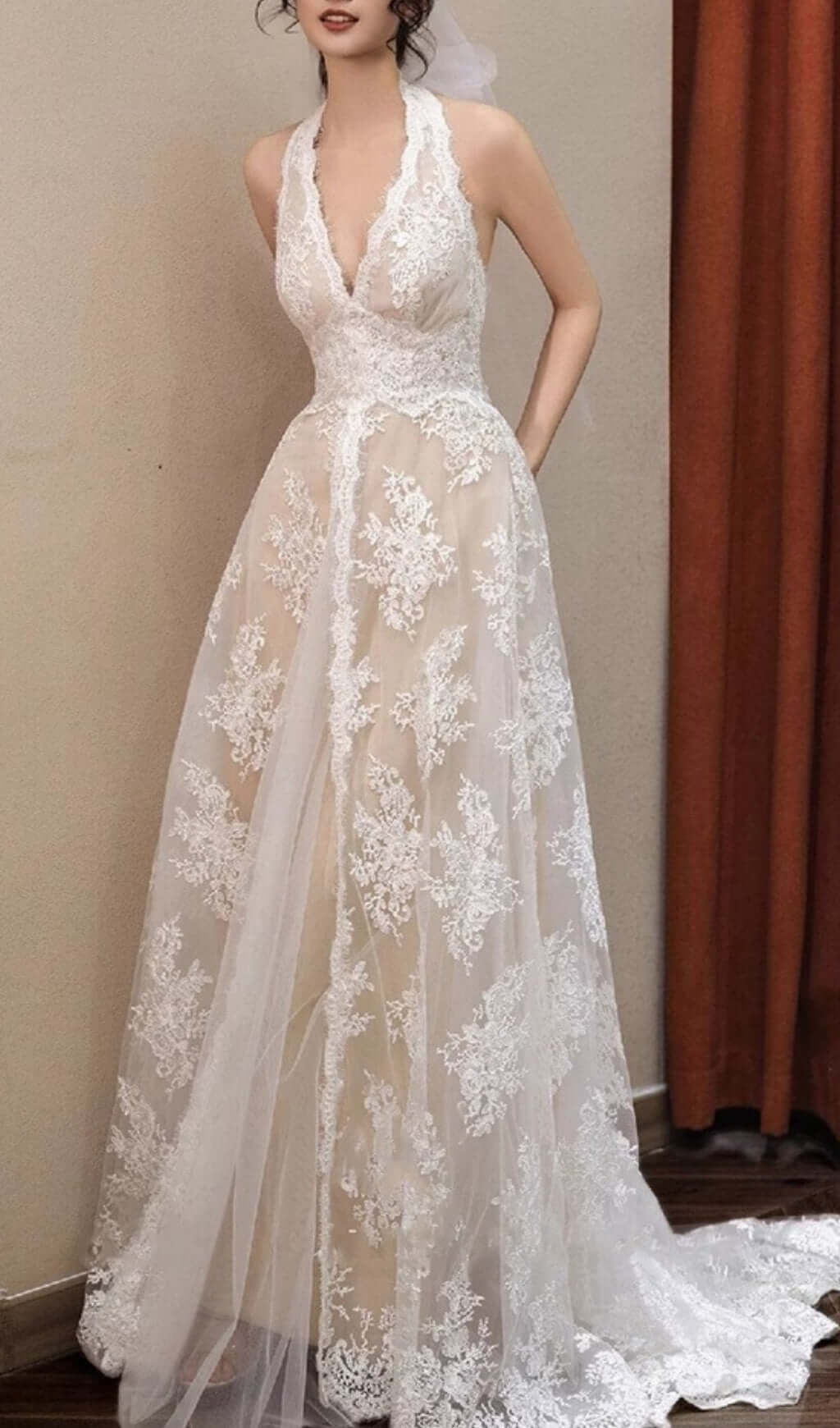 Fashionslee WomenAviella Halter Lace Wedding Dress