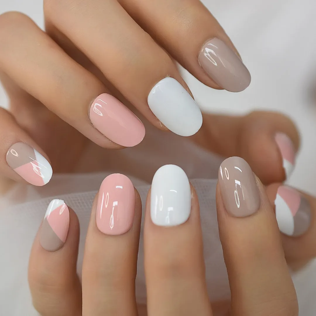 Mix Color Nail Short Squoval Dark Red Petie Fake Nails Glossy Shiny Ladies Fingernails Perfect for Office Lady with Adhesive-Nail Inspo