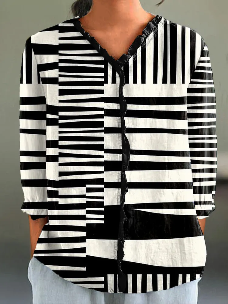 Abstract Strip Pattern Printed Women's Casual Cotton And Linen 3/4 Sleeve Shirt