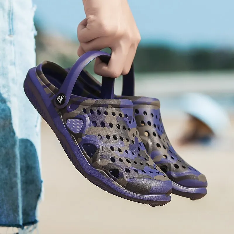 2022 Summer New Men's Clogs Sandals EVA Lightweight Beach Slippers Non-slip Mule Men Women Garden Clog Shoes Casual Flip Flops