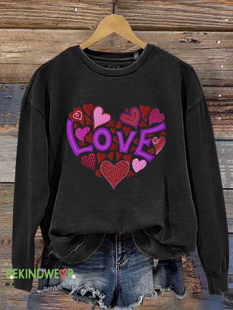LOVE HEART Casual Sweatshirt Black / S