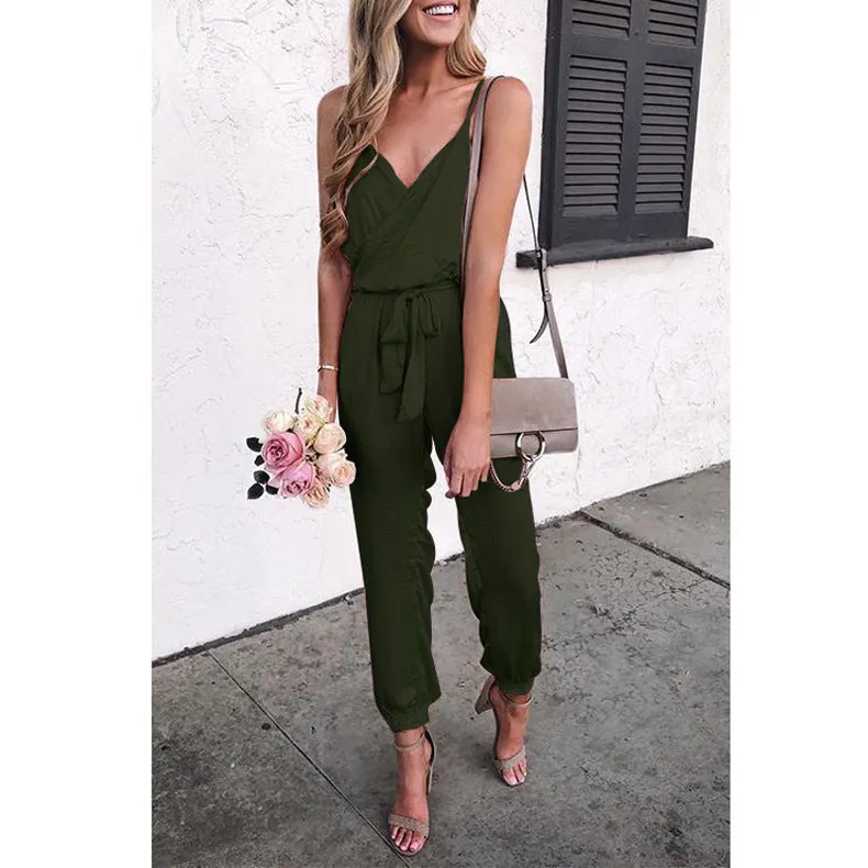 Solid color suspender belt jumpsuit