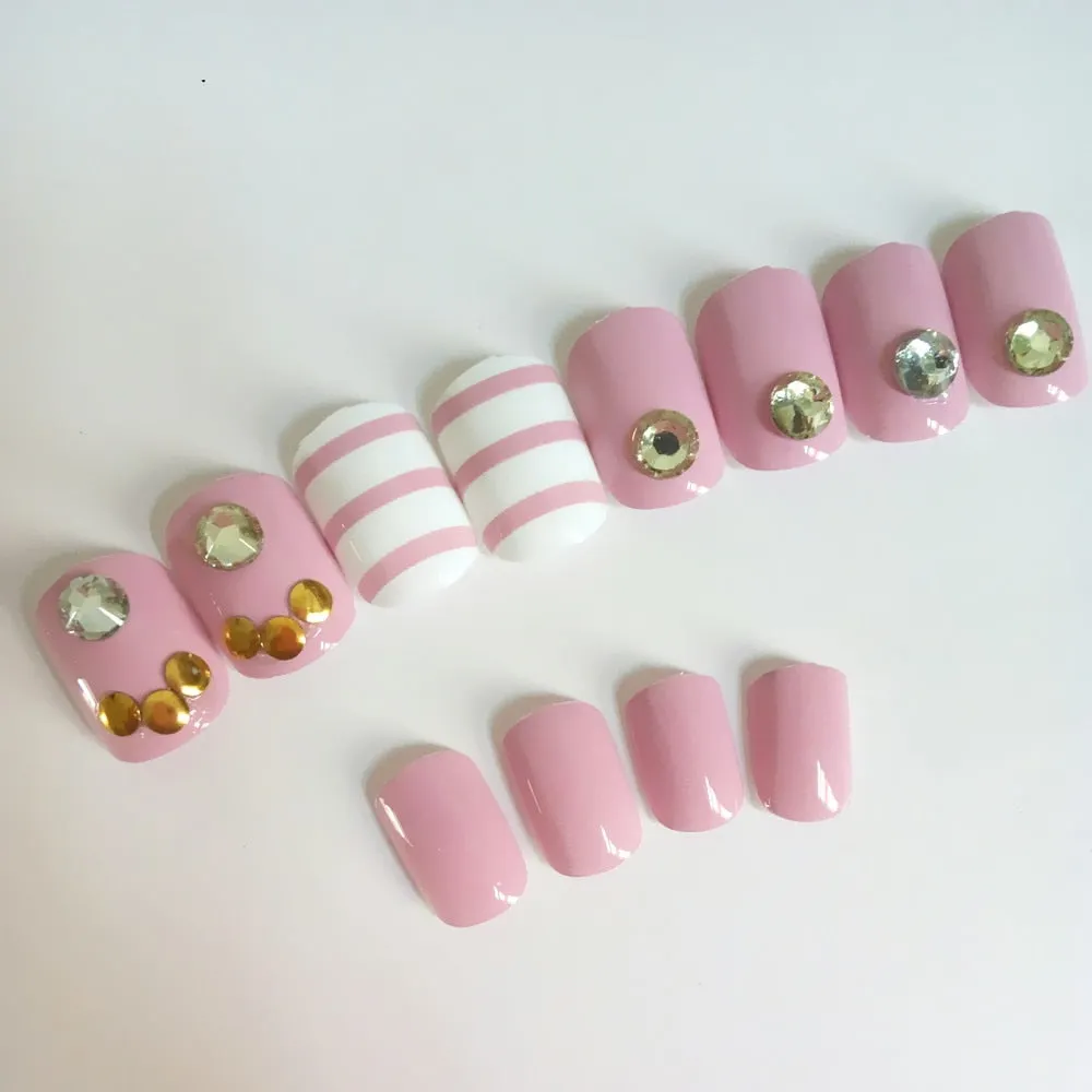 24 Pcs Purple Pink Flat Fake Nail Artificial False Nails 3D Rivet Nail Art Press On Fingernails For Lady Salon Tips 24Pcs-Nail Inspo