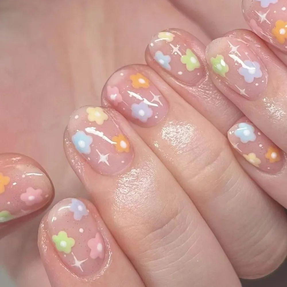 Churchf Churchf Lovely Floral Girl Short Elliptical Oval Nail Piece Wearable Removable Fake Nails