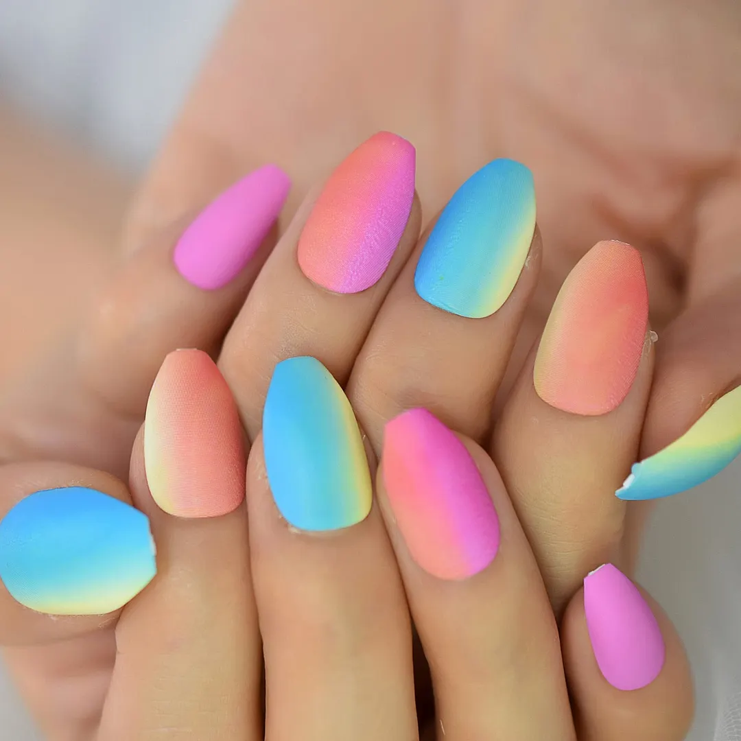 Long Almond White Flower Pattern Mixed Gel Tips Decoration Nails False Hand Dummy Stick On Nails Full Cover Nails-Nail Inspo