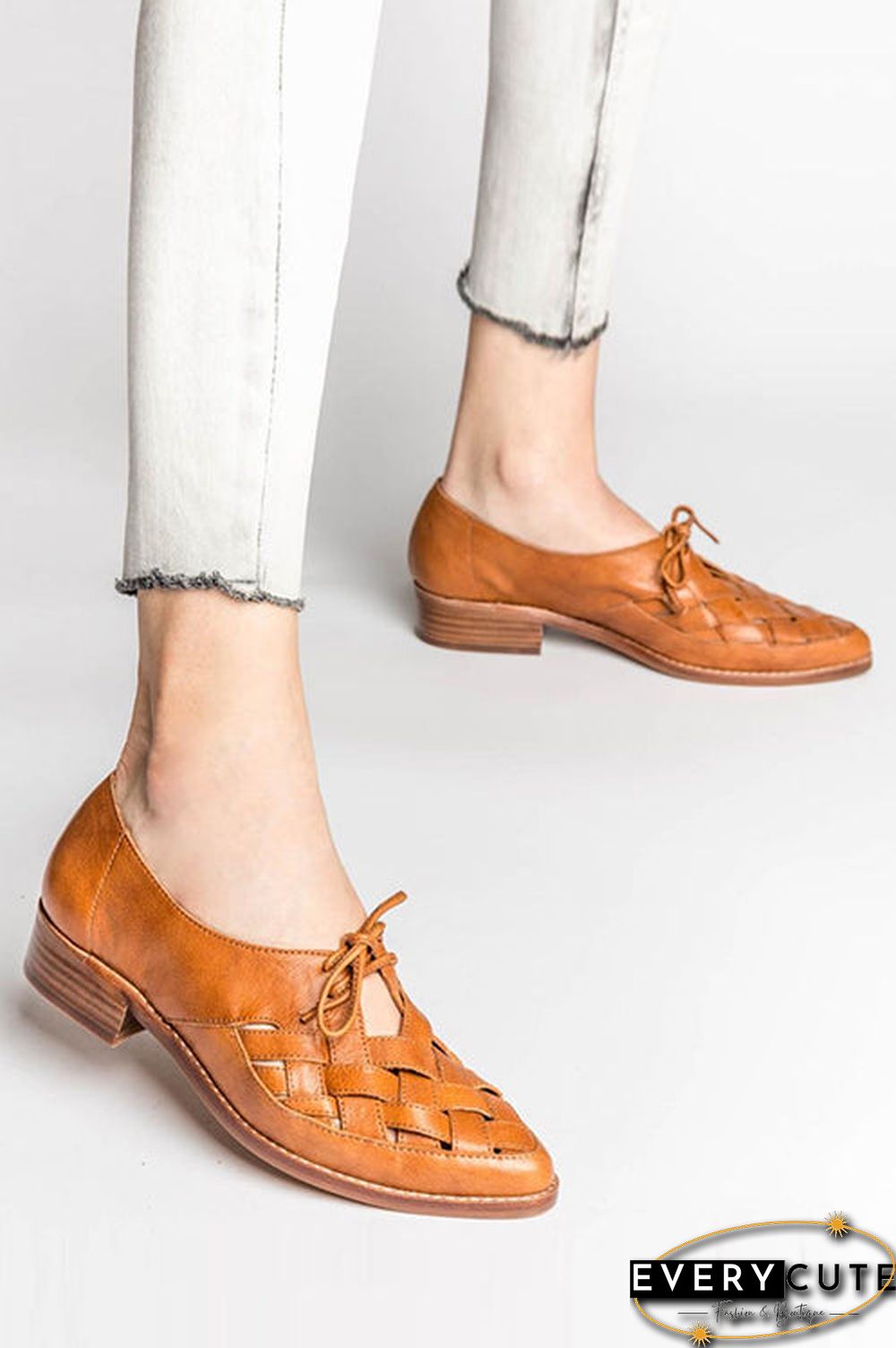 Woven Lace Low Heel Pumps