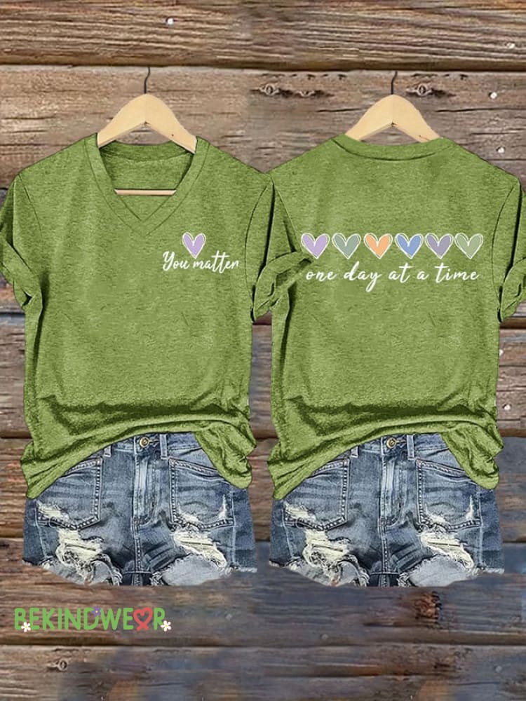 Women&rsquo;s One Day At A Time Printed V Neck T-shirt Green / S