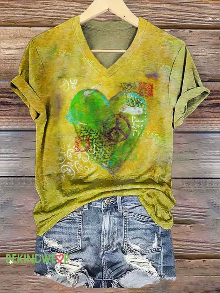 Women&rsquo;s Heart Peace Sign V-neck Casual T-Shirt Multicolor / S