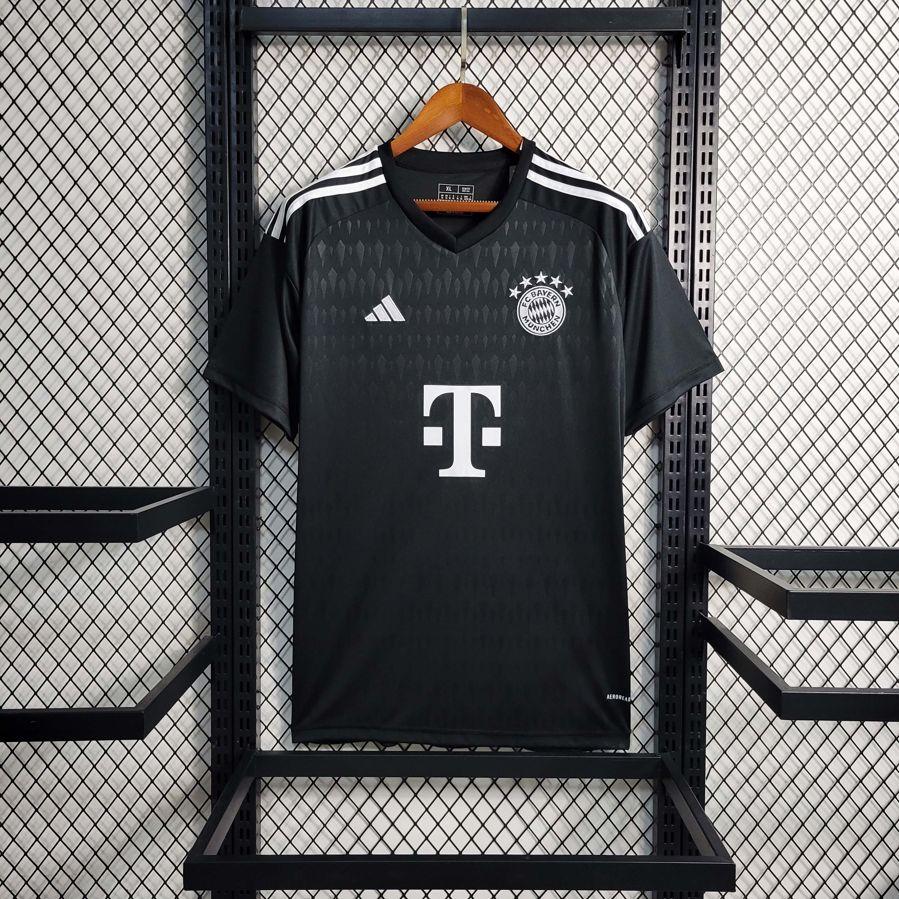 2023-2024 Bayern Munich goalkeeperFootball Shirt 1:1 Thai Quality