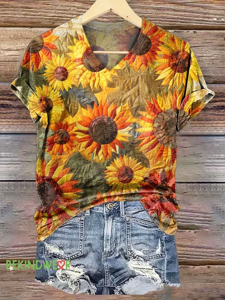 Women&rsquo;s Retro Sunflower V-neck Casual T-Shirt Multicolor / S