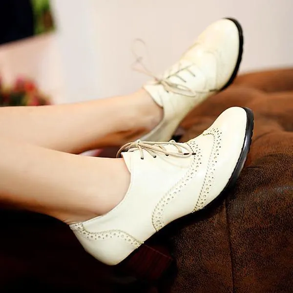 British Style Carved Classy Lace Up Oxford Shoes