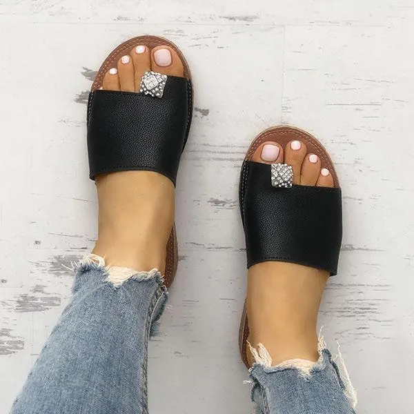 Shiny Embellished Single Strap Toe Ring Slippers