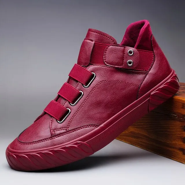 Brand New Men's Leather Shoes Korean Trend Comfortable Loafer Men Shoes British Fashion Men High Top Sneakers New Moccasins Men 530-1