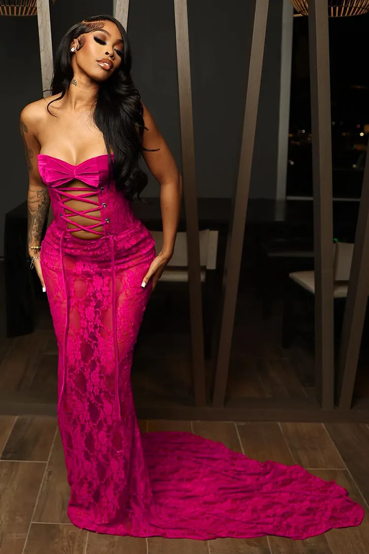 white christmas dresses Deep V-Neck Red Prom Party GownsFloral Lace Appliques Split Front Party Dress main image 0
