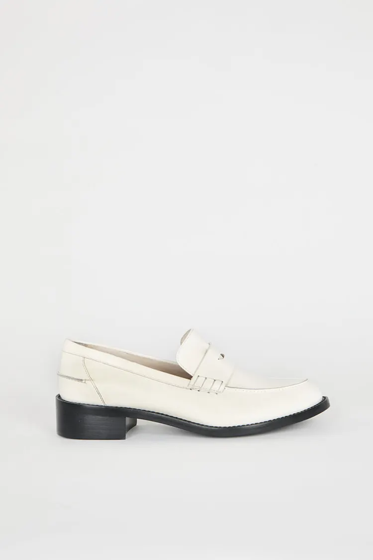 Neighbor Loafers