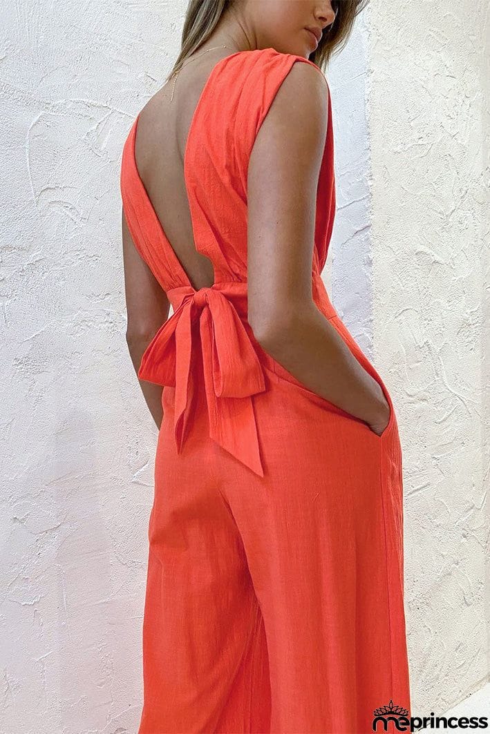 Deep V-neck Sleeveless Jumpsuit