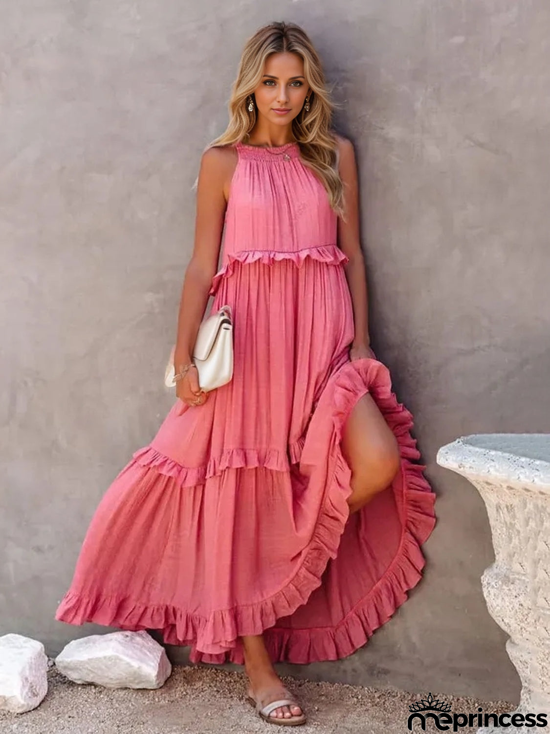 Feminine and light Dress