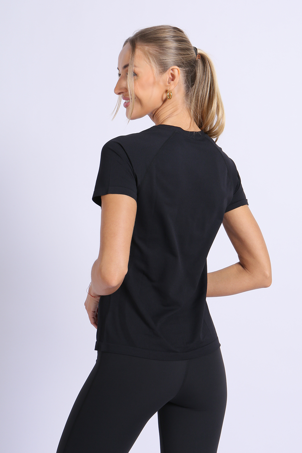 NUCBN&reg; Seamless knitted short sleeves