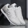 BOSS&reg;Modne oddychające buty sportowe