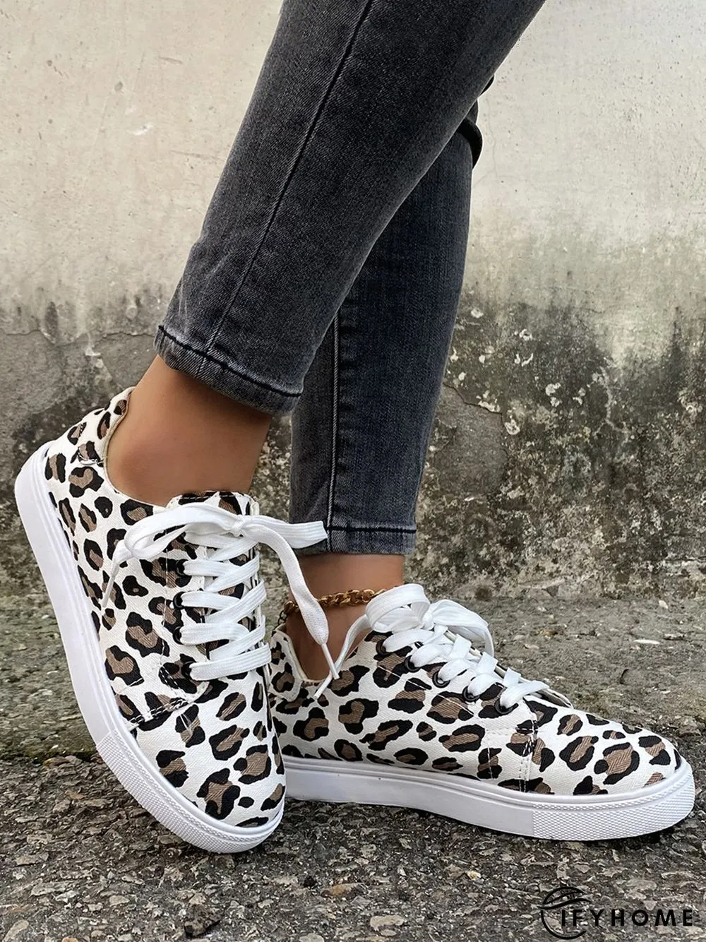 Christmas Red Plaid Black And White Plaid Leopard Casual Flat Shoes | IFYHOME