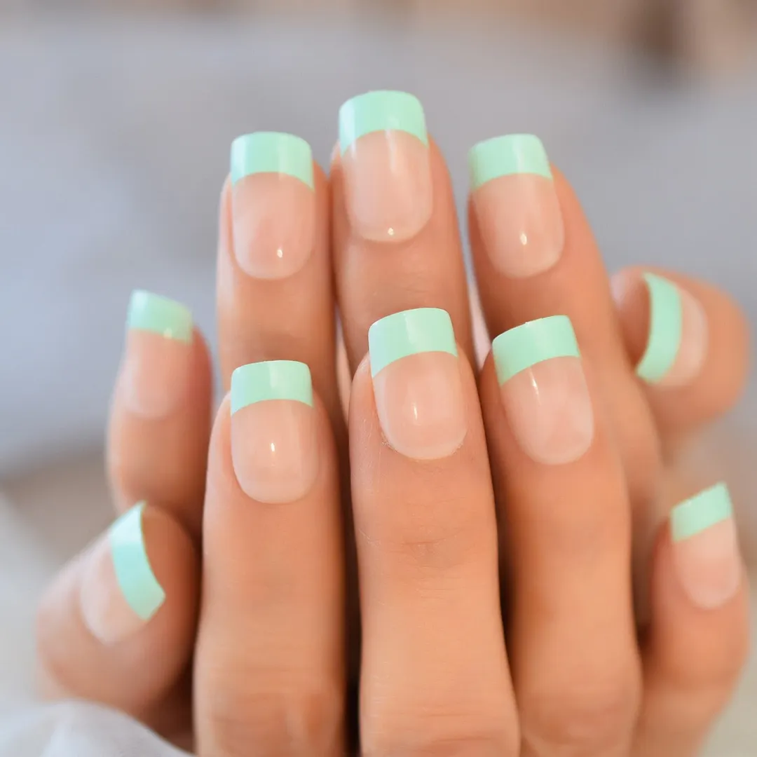 Reusable Geometric Press On Nails Special Girls False Nails Green Nude Custom Artificial Fingernails Short Round Tips-Nail Inspo