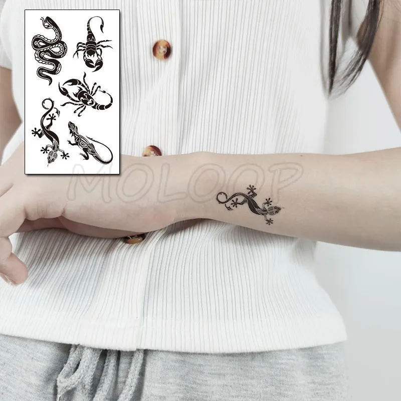 Water Transfer Tattoo Sexy Running Horse Anime Tattoo Body Art Waterproof Temporary Fake Flash Tattoo for Man Woman 10.5*6cm
