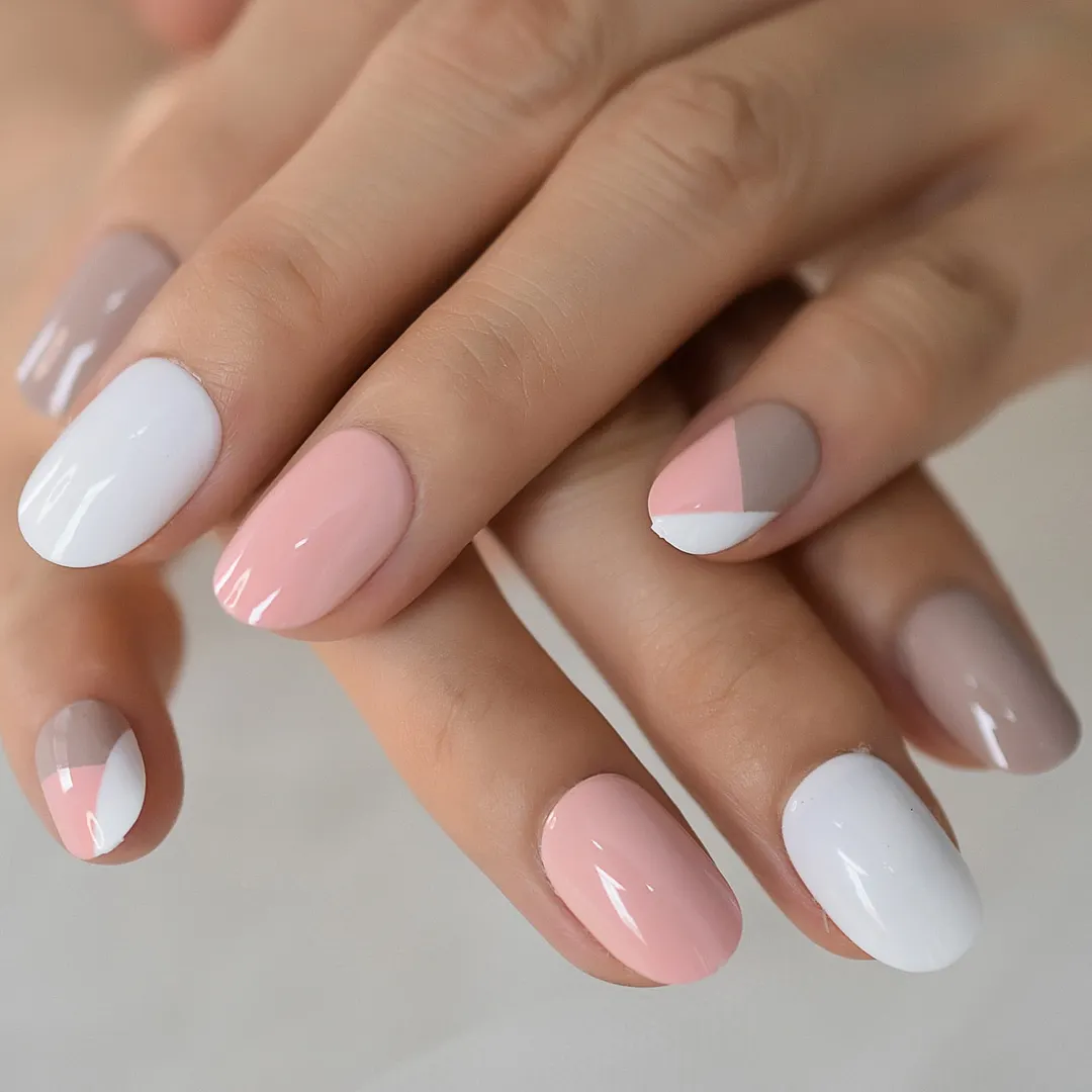 Mix Color Nail Short Squoval Dark Red Petie Fake Nails Glossy Shiny Ladies Fingernails Perfect for Office Lady with Adhesive-Nail Inspo