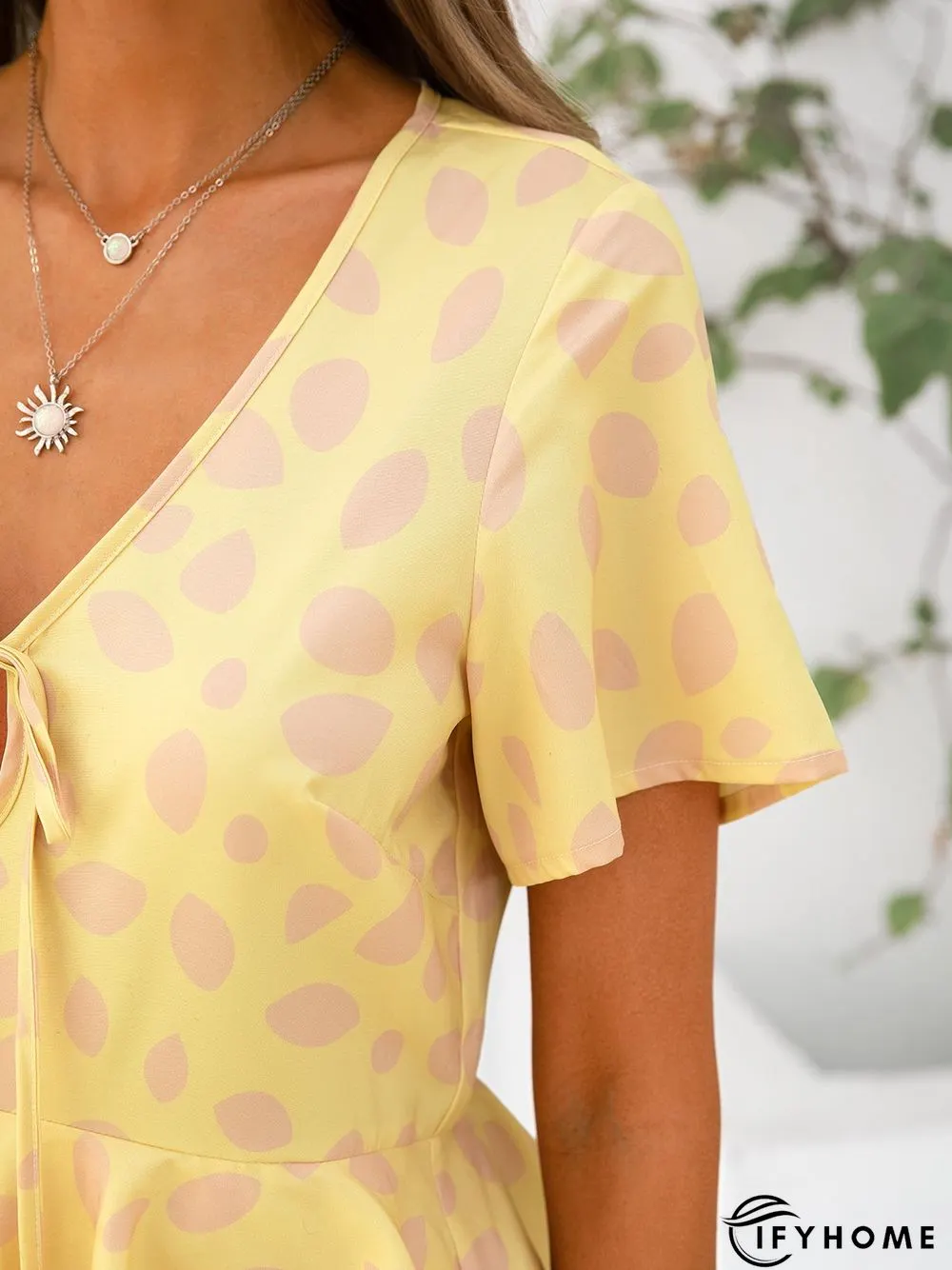Floral V Neck Short Sleeve Weaving Dress | IFYHOME