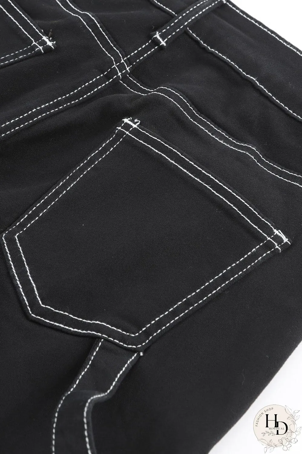 Streetwear-Inspired Black Cargo Pants