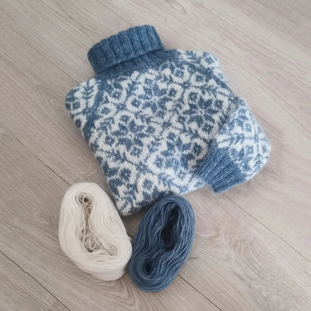 Vintage Snowflake Pattern Knitted Turtleneck Sweater