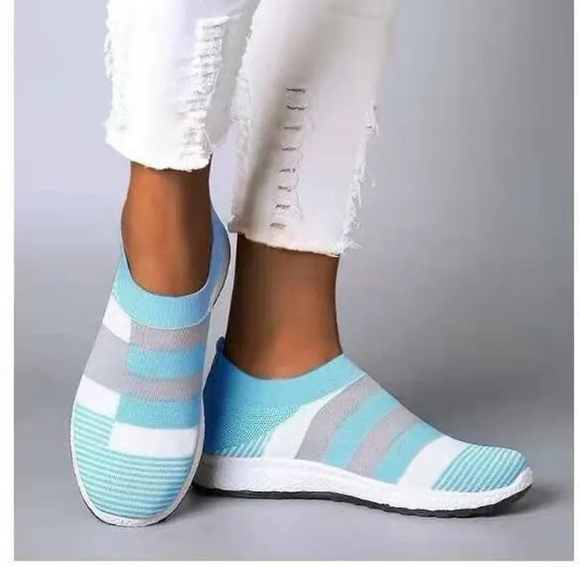 New Women Sneakers Vulcanized Shoes Sock Sneakers 2020 Women Summer Slip On Flat Shoes Women Plus Size Loafers