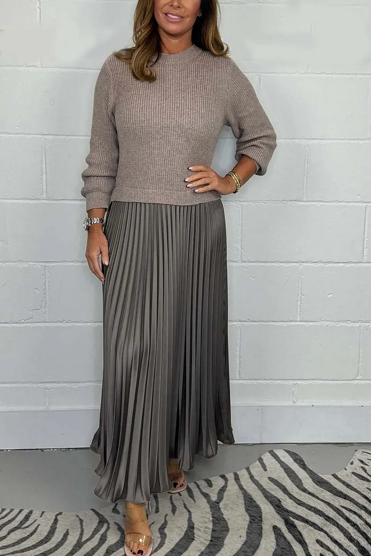 🔥Women&rsquo;s Stylish and Elegant Round-neck Pleated Dress