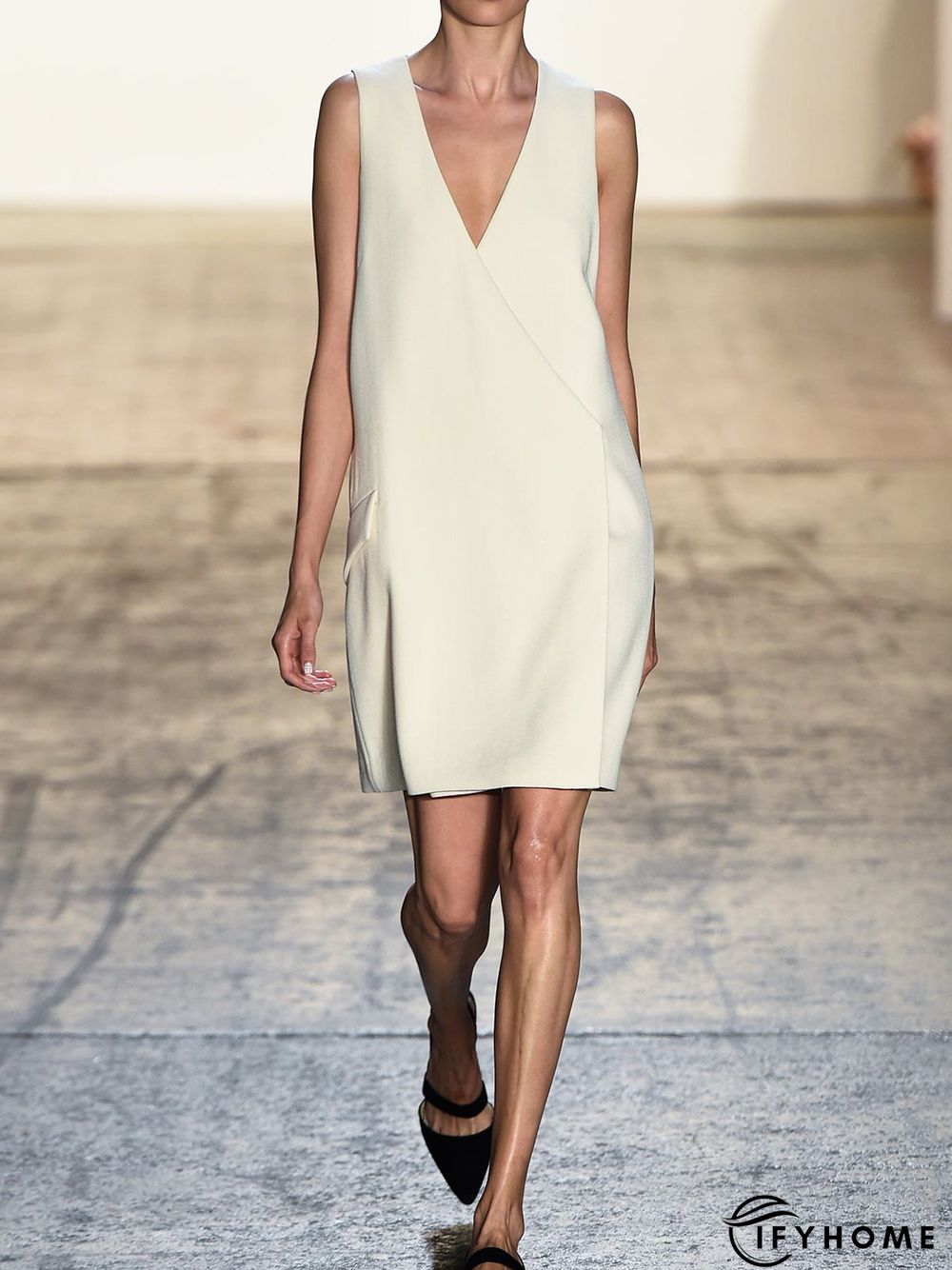 White Sleeveless Cotton-Blend V Neck Weaving Dress | IFYHOME