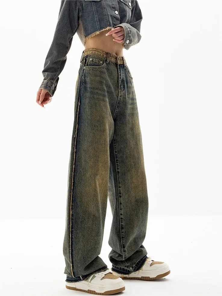 Brownm jeans with a classic vintage wash