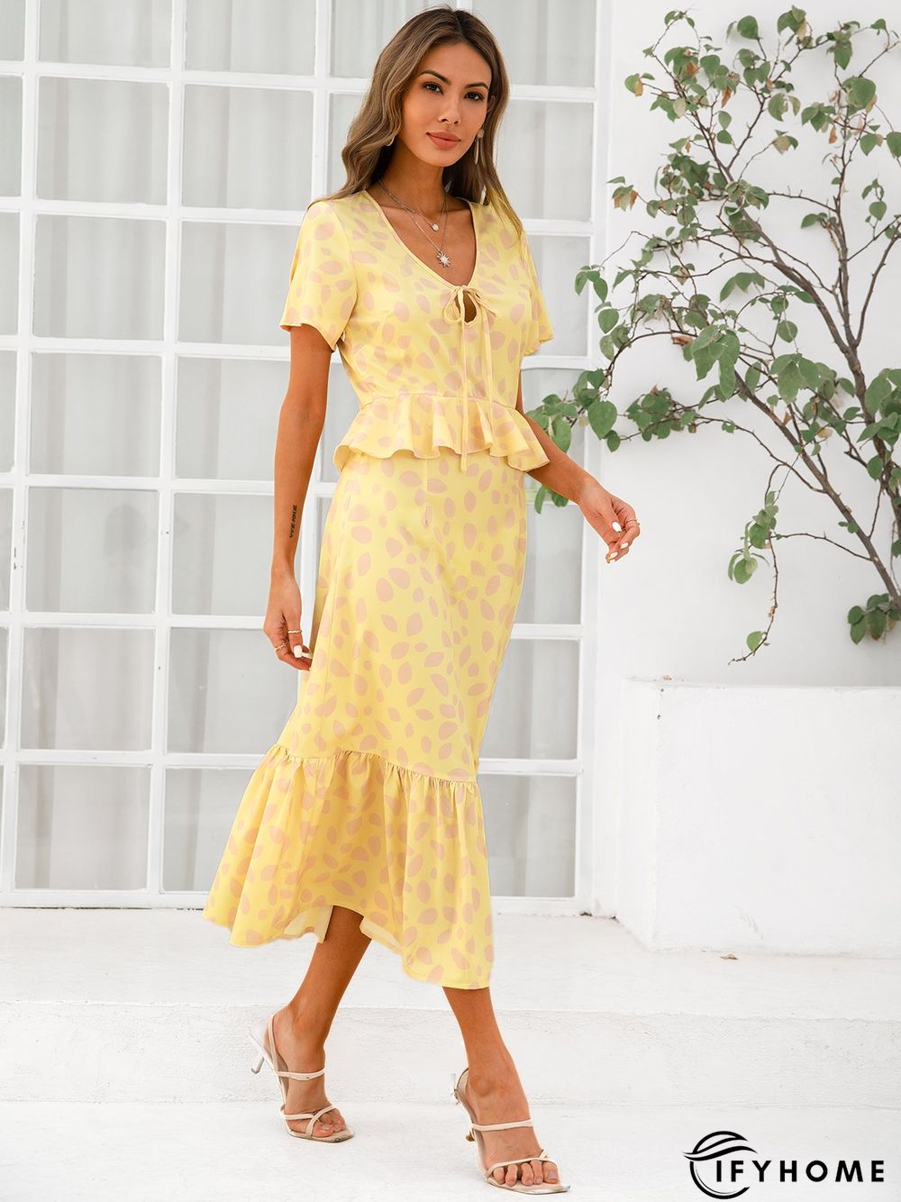 Floral V Neck Short Sleeve Weaving Dress | IFYHOME