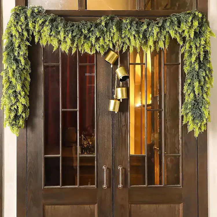 🔥🔥Unique Christmas Artificial Cedar Wreath