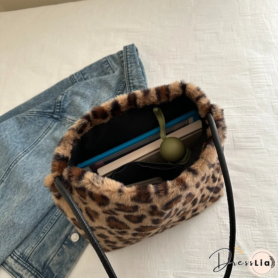 Leopard Furry Shoulder Bag