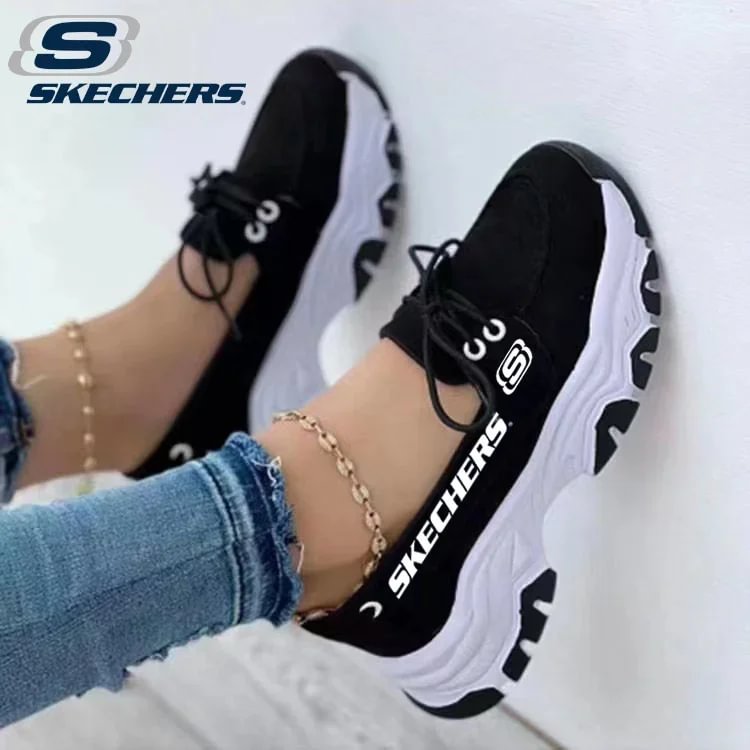 SKECHERS&reg; cs&uacute;sz&aacute;smentes, k&eacute;nyelmes fűzős lapok