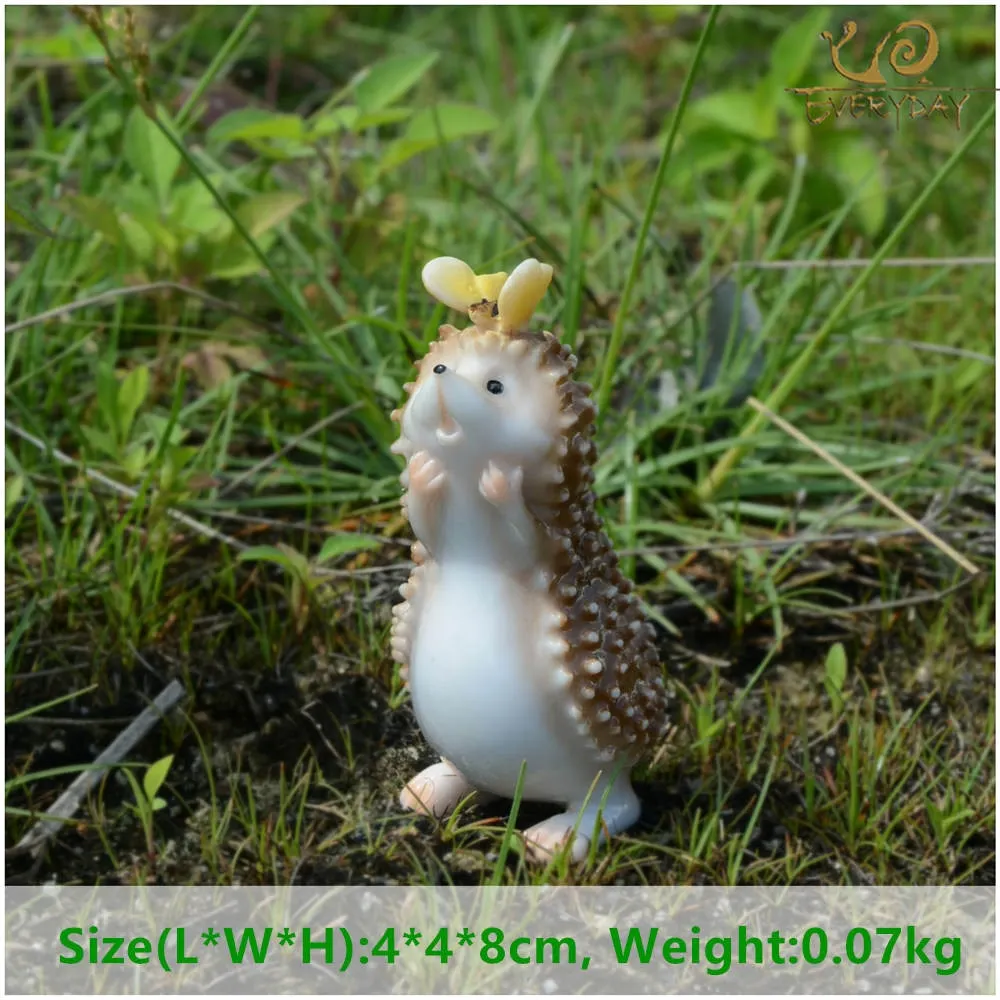 EVERYDAY COLLECTION Lovely Fairy Garden Miniatures Resin Hedgehog Figurine for Adults Child Office Decoration Desk ornament