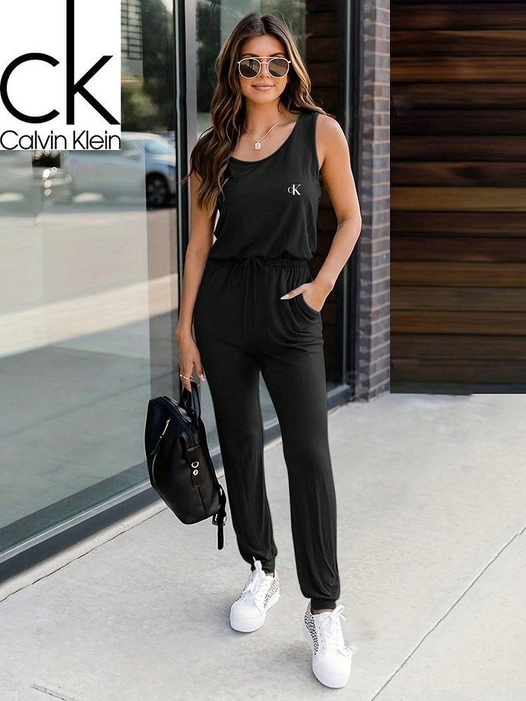 &Uacute;j Calvin Klein egysz&iacute;nű divatos zsebmell&eacute;nyes fűzős nadr&aacute;g k&eacute;tr&eacute;szes szett