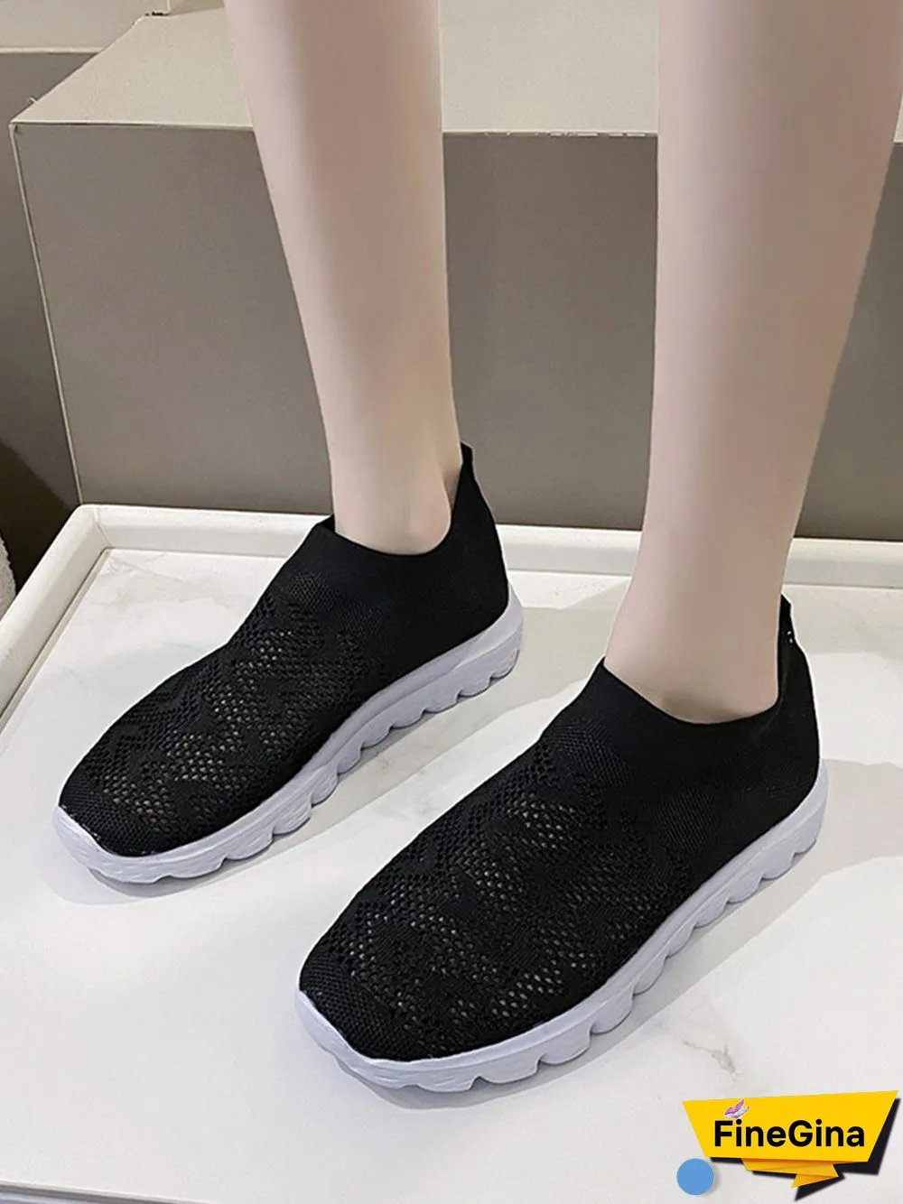 Geometric Lightweight Soft Sole Non-Slip Flyknit Sneakers