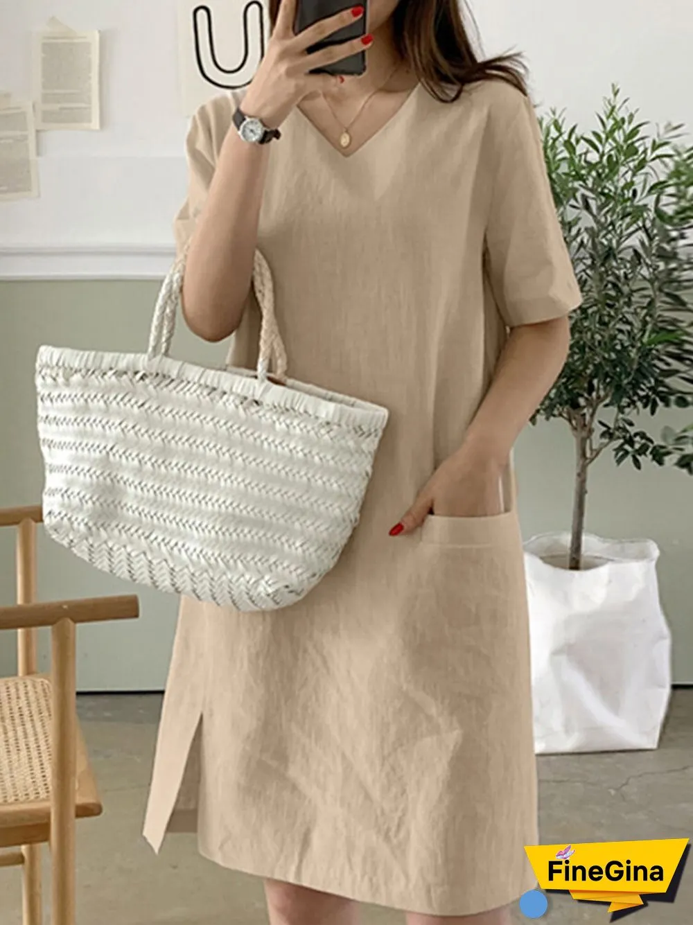 Solid Slit Hem Pocket V-neck Short Sleeve Dress