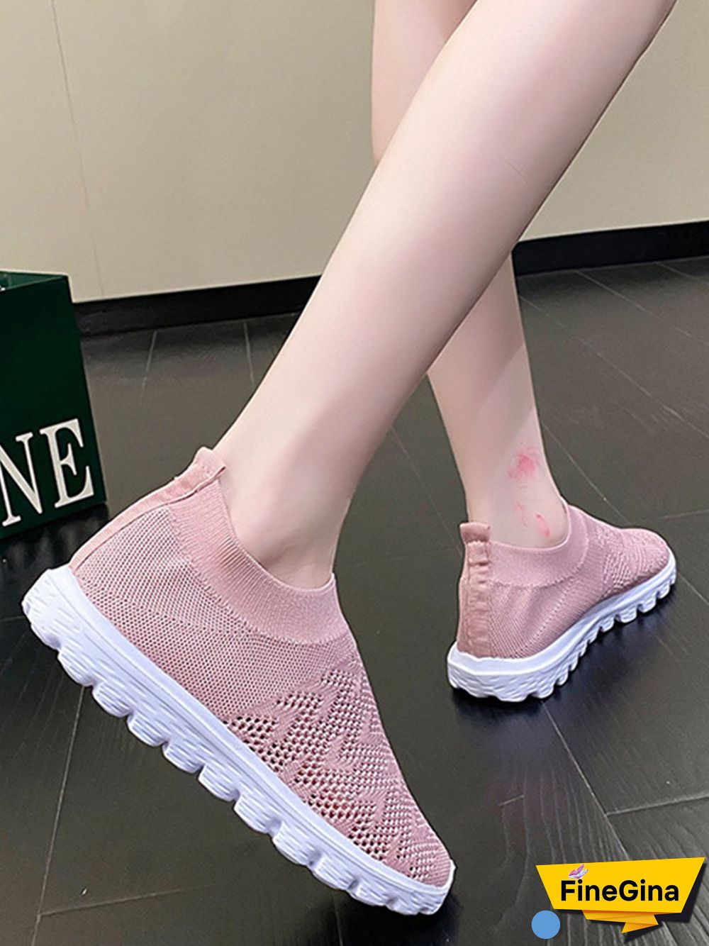 Geometric Lightweight Soft Sole Non-Slip Flyknit Sneakers
