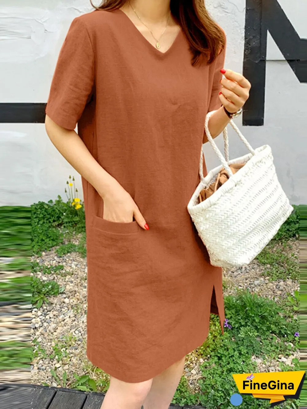 Solid Slit Hem Pocket V-neck Short Sleeve Dress