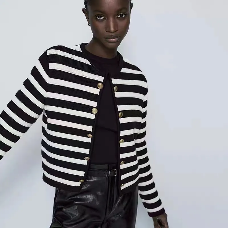Churchf Churchf Autumn New Temperament Slim Version Of The Buckle Stripe Small Sweet Wind Knitting Cardigan Sweater Short Coat