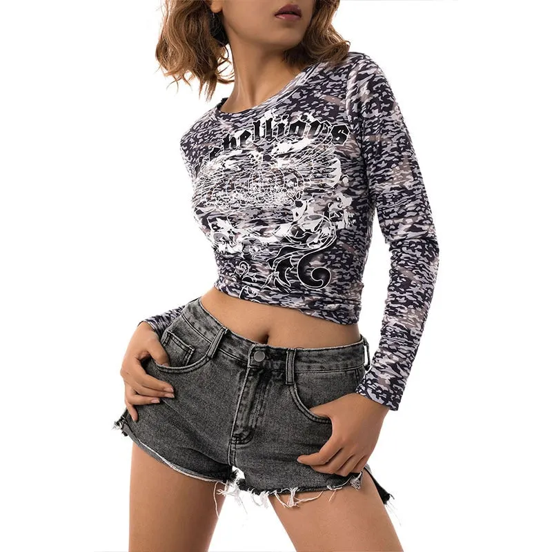 Xingqing Fairy Grunge Heart Wings Print Top Graphic Tee Vintage Cyber Y2k Aesthetic Clothes Brown Long Sleeve T Shirts