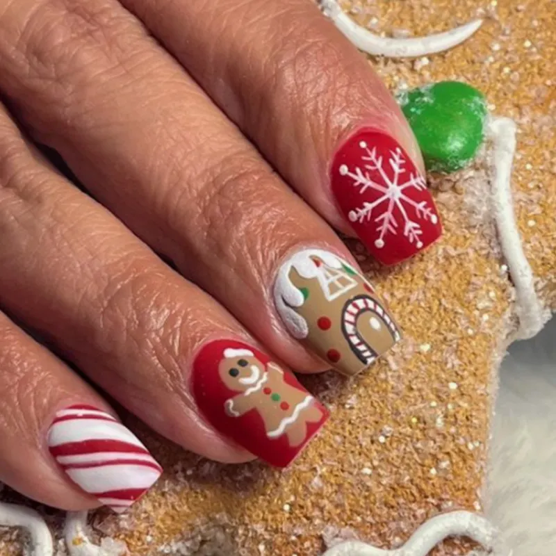 Churchf Pieces Of Red Frosted Fake Nails Christmas Gingerbread Man Snowflake Temperament Show White Wear Armour New Year Finished Armour Piece