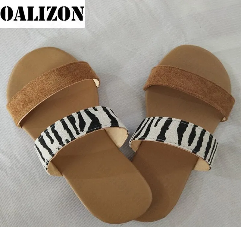 Fashion 2021 Summer New Women's Slippers Flip Flops Female Slides Beach Shoes Women Open Toe Flats Sandals Slippers Shoes Femme