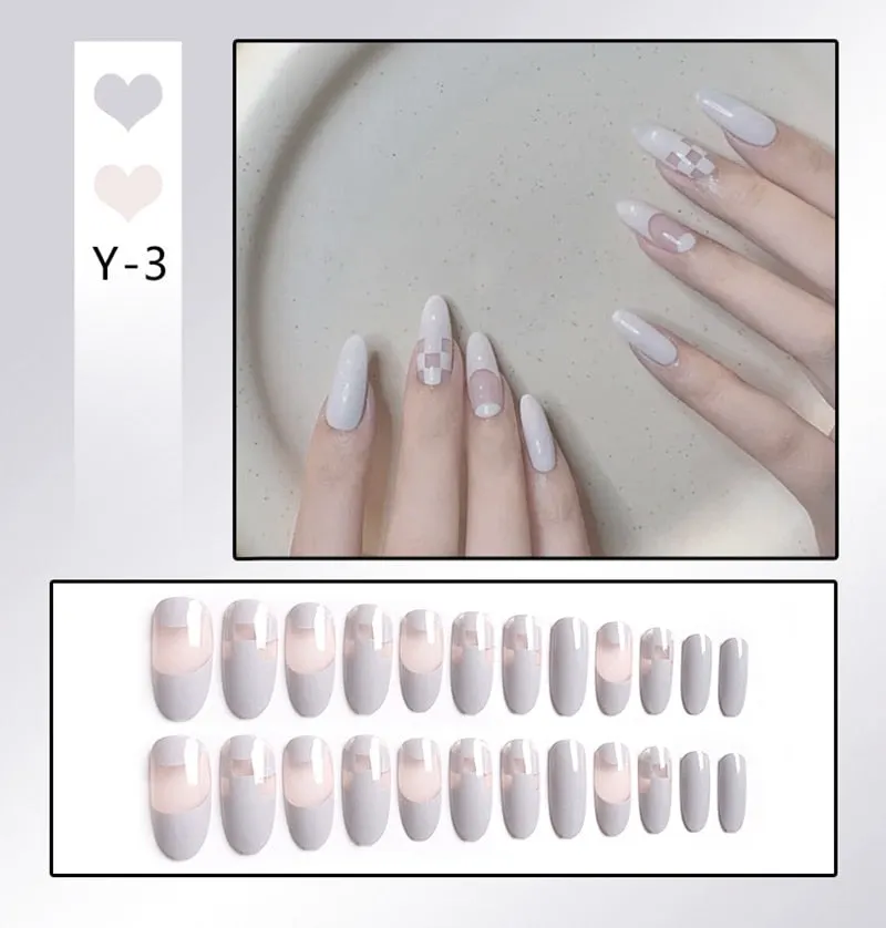24Pcs Coffee Color With Grids Heart Designs False Nail Full Cover Fake Nails with Glue Detachable Wearable Manicure Nail Tips-Nail Inspo