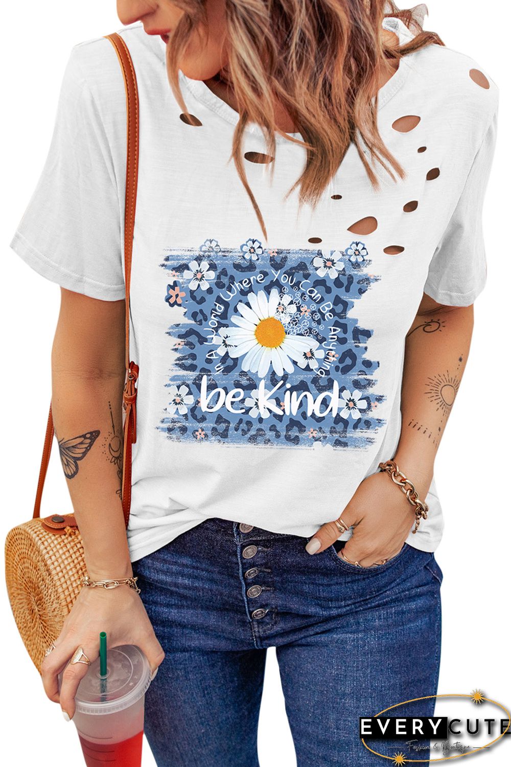 White Daisy Leopard Letter Print Ripped Short Sleeve T-shirt